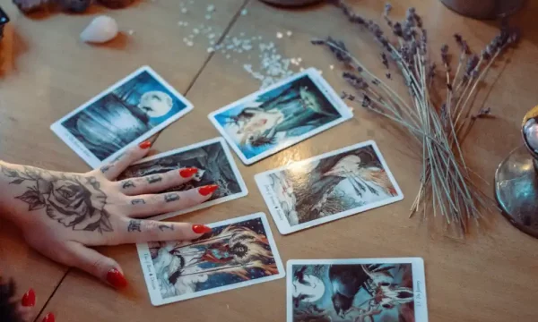 touching tarot cards